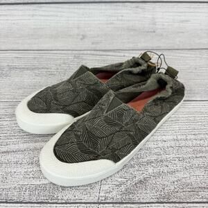 Roxy Women's Olive Leaf Printed Slip On Shoes Size 10